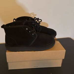 Ugg